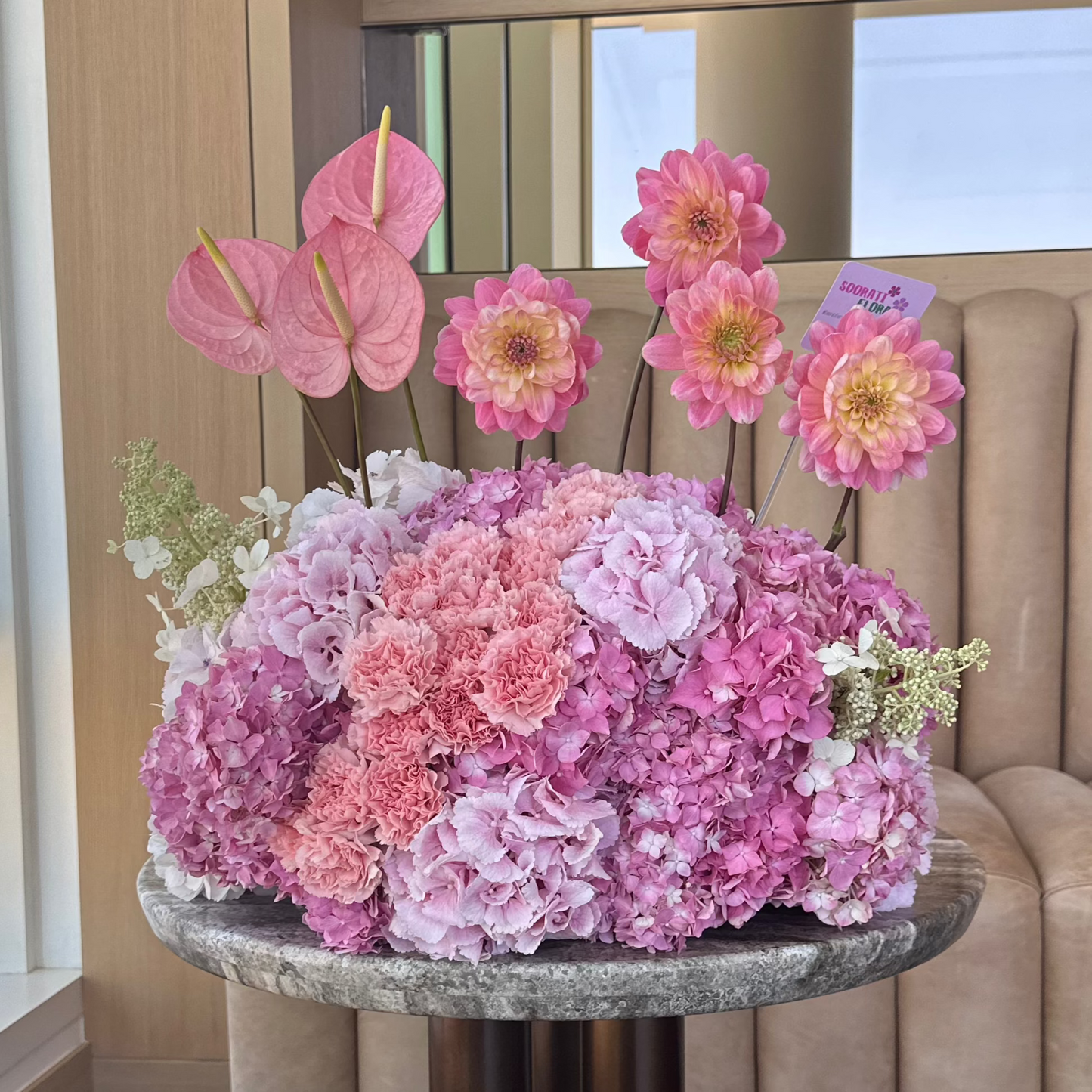 floral arrangement pink